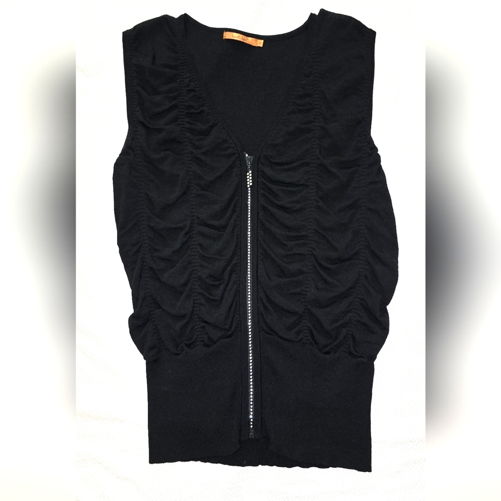 Belldini sleeveless business casual top